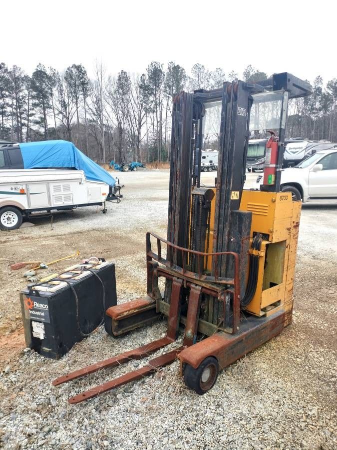 Nippon Upright Electric Forklift