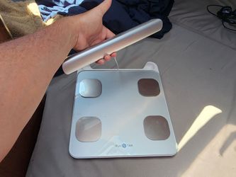 RunStar 8-Electrode Smart Body Fat Scale with Handle (Excellent Condition)