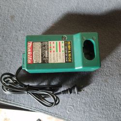 Makita Charger