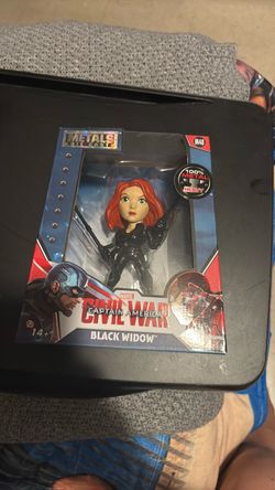 Metals Die Cast Black Widow Marvel Figure