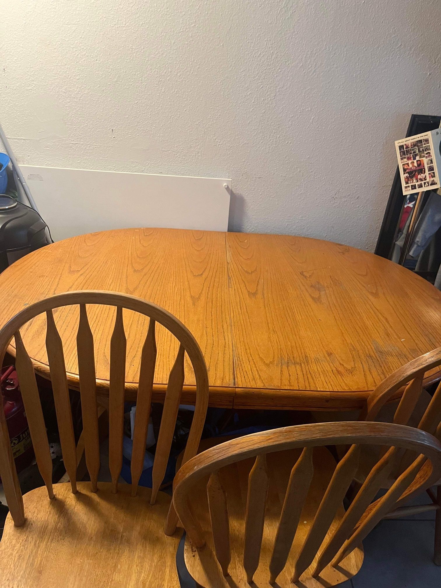 Table With 5 Chairs 