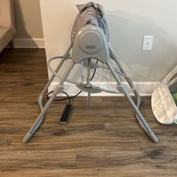 Graco Baby Swing