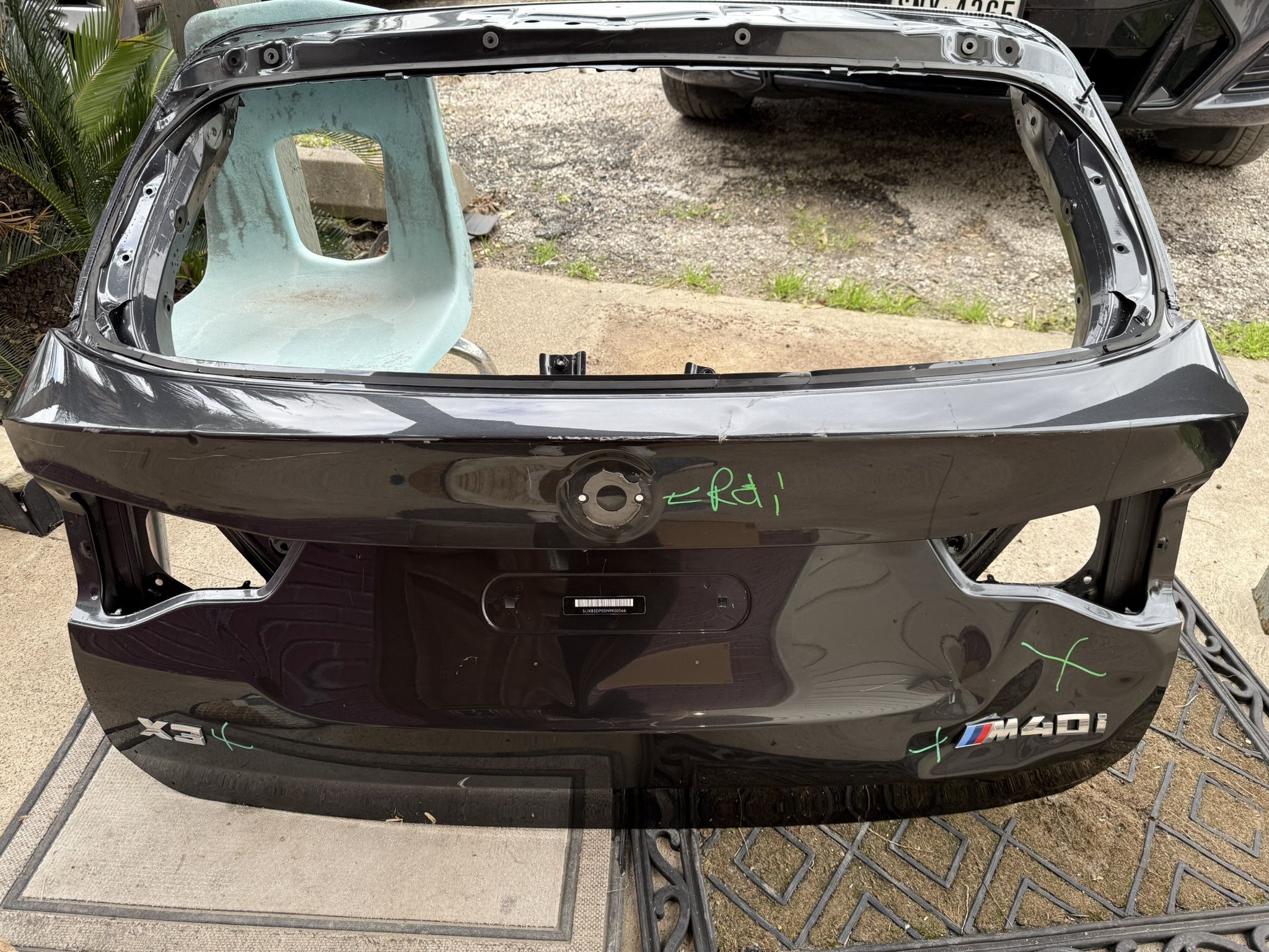2022 BMW x3 M40i oem Tail Gate Shell