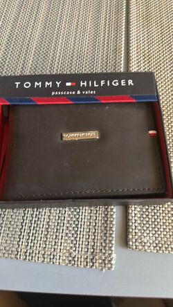 Tommy Hilfiger wallet