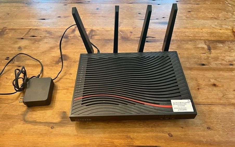 Netgear C7800 Nighthawk X4S WiFi Cable Modem Black AC3200 Router Wi-Fi Internet