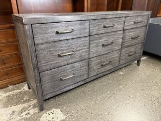 ASHLEY Chrestner Dark Grey 9-Drawer Low Dresser