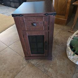 Wooden End Table Brand New AC Outlets/LED Lighting 