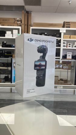 DJI Osmo Pocket 4 Creator Combo