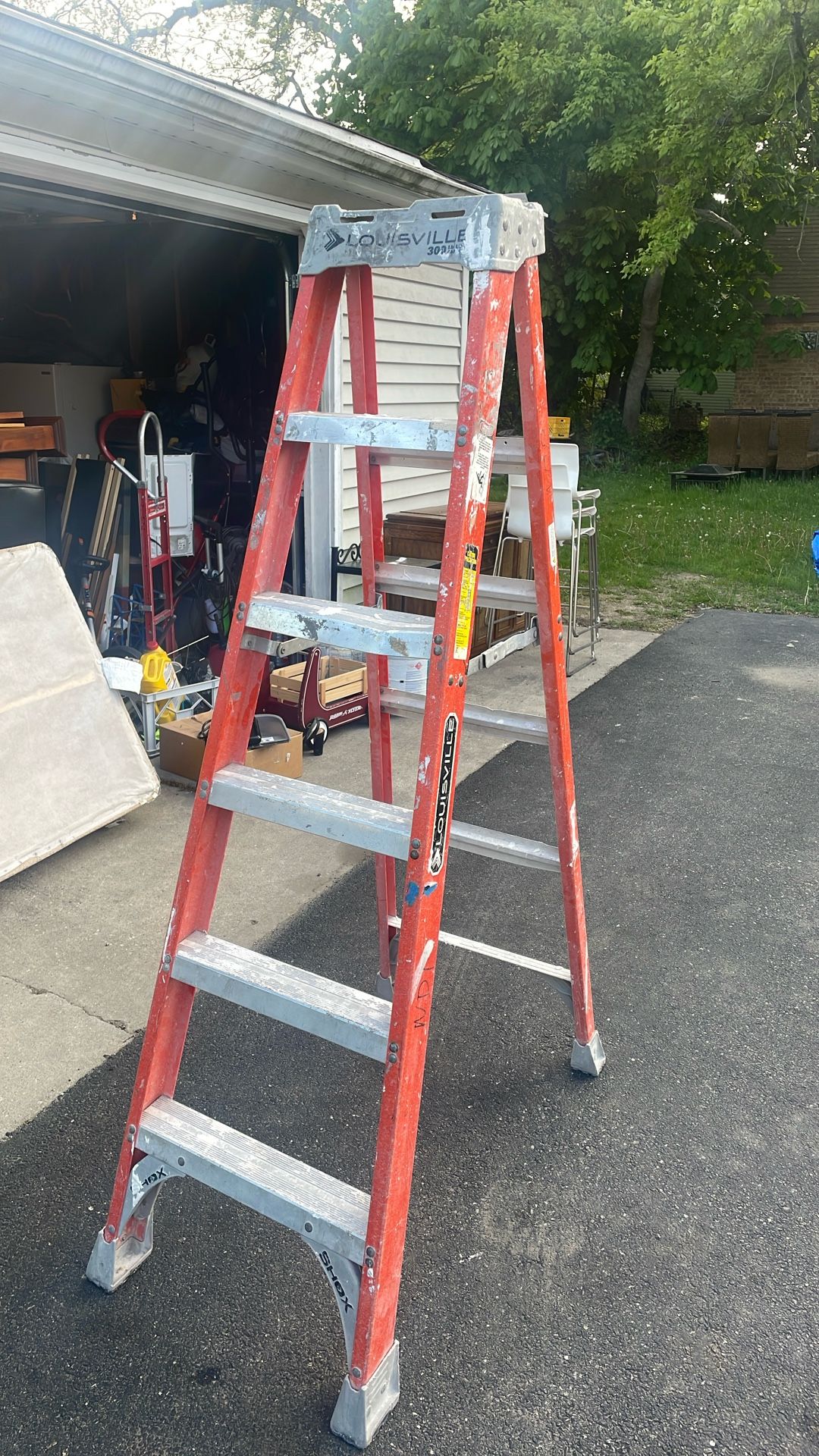 Louisville 6 Ft Ladder