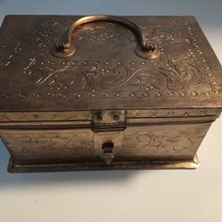 SOLID BRASS DETAILED ETCHED DESIGNED LOCK BOX WITH HANDLE FROM INDIA - $35 (Harahan)