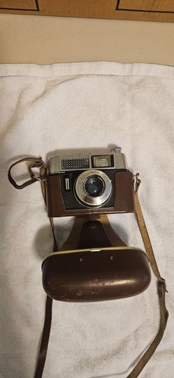 Voigtländer Lanthar Vintage 35mm Film Camera