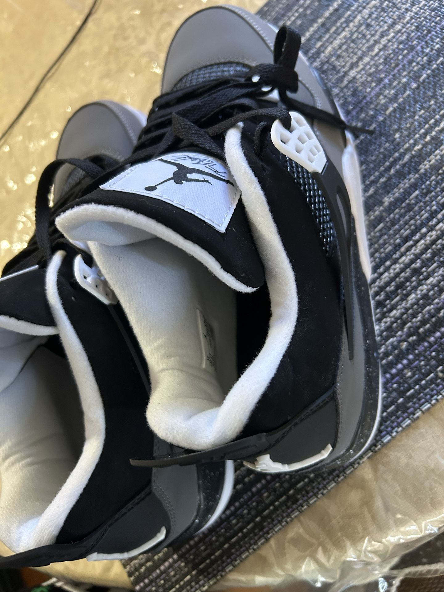 Jordan 4 Retro Fear
