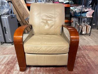 LA-Z-BOY Classics Carlyle MCM Beige Leather Pushback Recliner