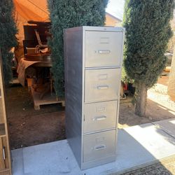 HON Filing Cabinet! (No Key) 