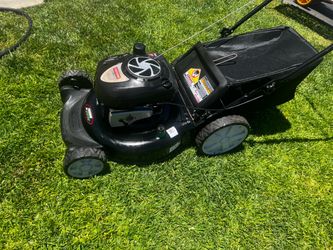 LAWN MOWER CRAFTSMAN  GOLD SERIES  6.75 HORSEPOWER  BIG REAR WHEELS  IN GREAT CONDITION