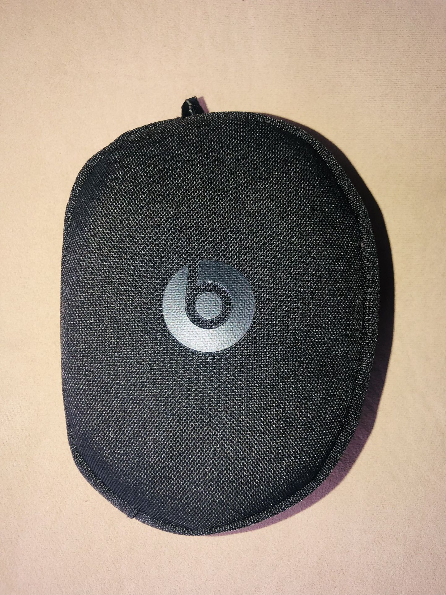 Beats Black Pouch For Solo, Solo2 and Solo3 Headphones.