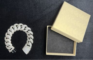 Silver Moissinte braclet