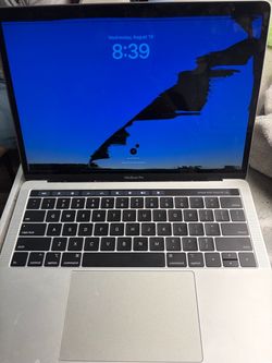 MacBook Pro 13Inch With Touch Bar