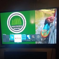 25" Smart Samsung TV With Remote 