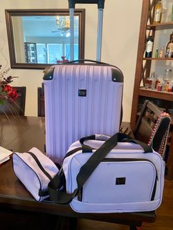 Travelers Club Luggage Set - lilac