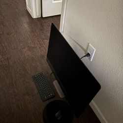 iMac Pro 27” 🖥️ 5K!! Xeon 32GB Ram 1TB M.2 8GB GPU READ DESCRIPTION NO TRADE PICK UP ONLY 💲550 FIRM ON PRICE 