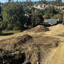 Free Top Soil, Free Delivery (3 Yards) 