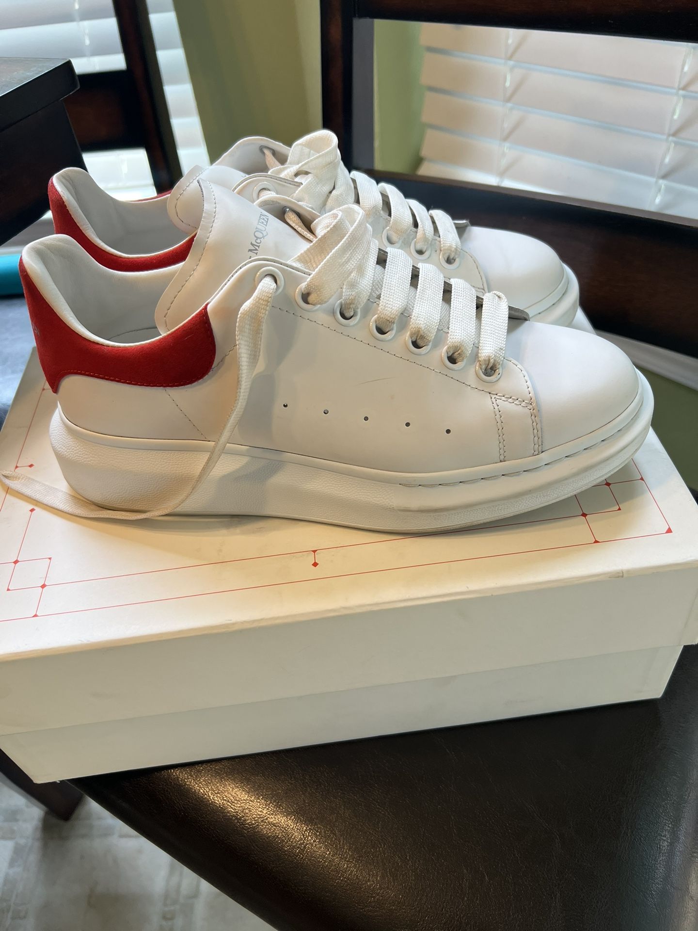 Worn Maybe 3xs