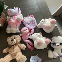 $20 Bunch Of Plushies 