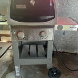 Weber BBQ Grill 2 Burner Ready to Use