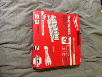 Brand new Milwaukee 56-Piece 3/8" Drive Metric & SAE Ratchet and Socket Set
