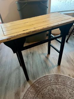 Table/ Desk
