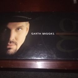 Garth Brooks 