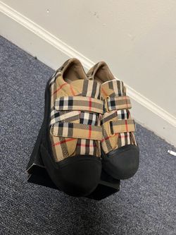 Kid Burberry Shoes Size 34-2/2.5