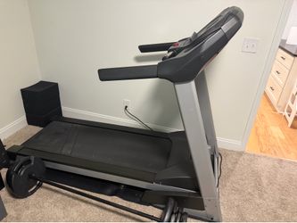 Spirit fitness XT185 Treadmill