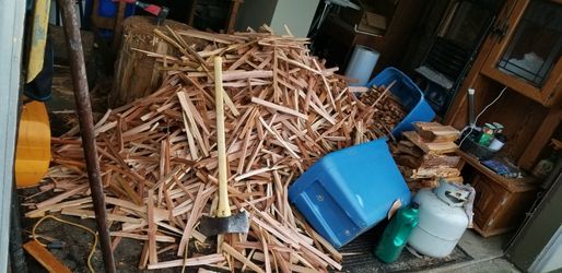 Nice Dry Cedar Kindling