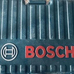 Bosch 125-ft Green 5-Point Self-Leveling Plumb points Laser Level