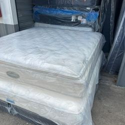 King Size Mattress And Box Spring 