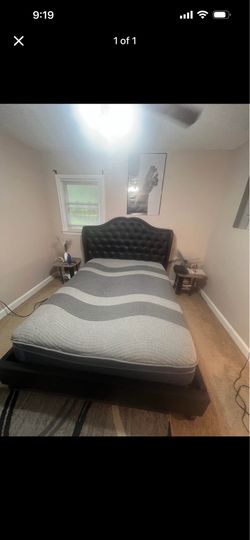 Queen bed & Mattress