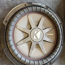 2-12inch Kicker Subwoofers Inbox With 1200 W Hifonics Amp