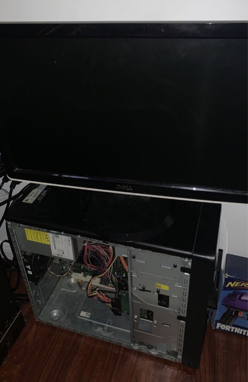 Pc and monitor don’t use pc for parts