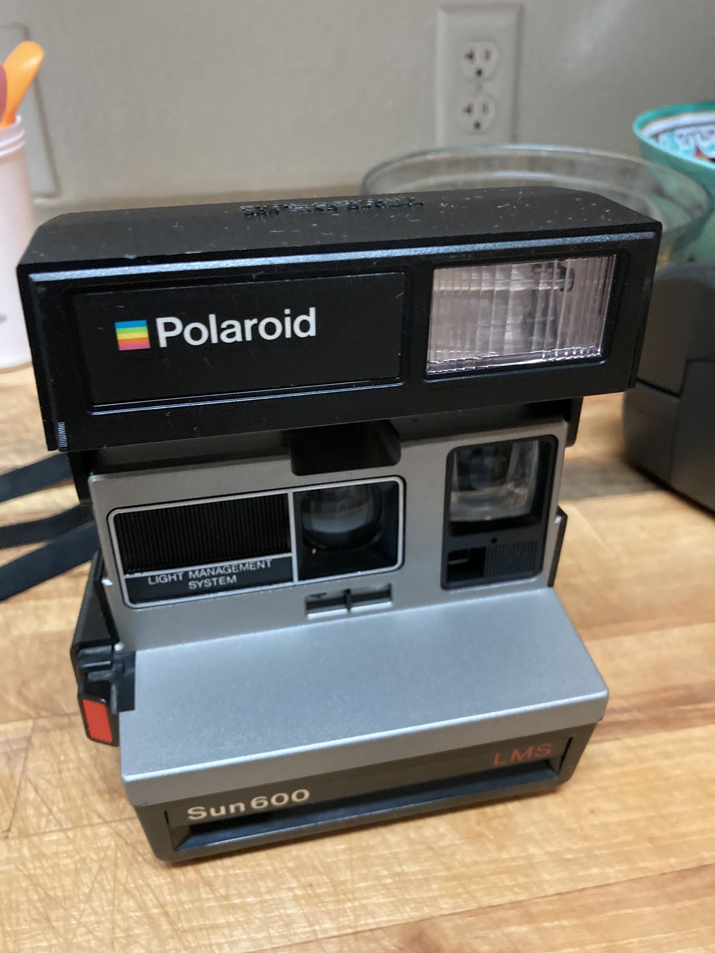 Polaroid Sun 600 LMS