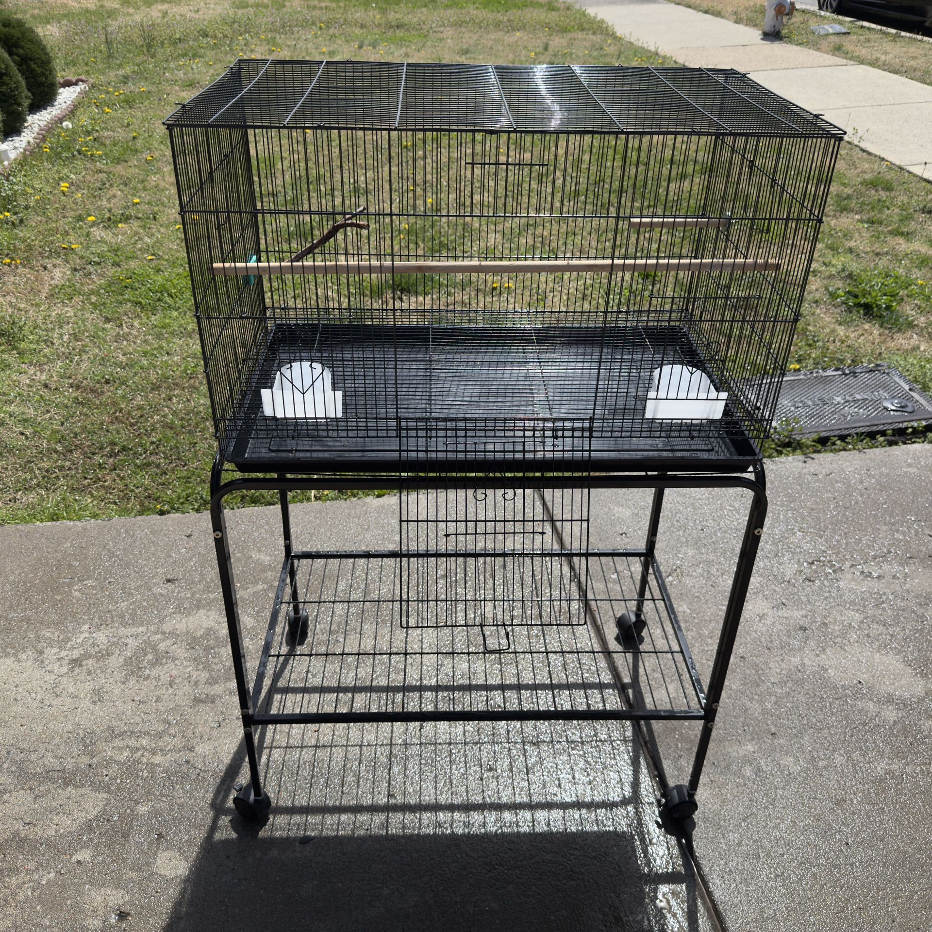 Bird cage with stand