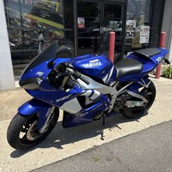 2001 Yamaha R1