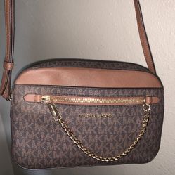 Michael Kors Crossbody Bag