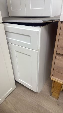 199 Base 27 Inch Cabinet 