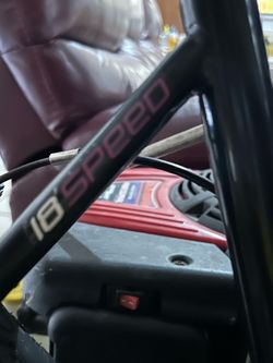 18 speed Roadmaster Bicycle with pump