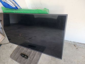 50" LG LED Smart TV w/Stand/Remote