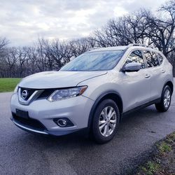 2015 NISSAN ROGUE AWD WITH NAVIGATION SYSTEM 