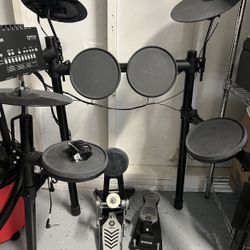 Drum set yamaha 432k