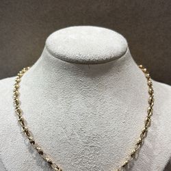 Gold Gucci Puff Chain 